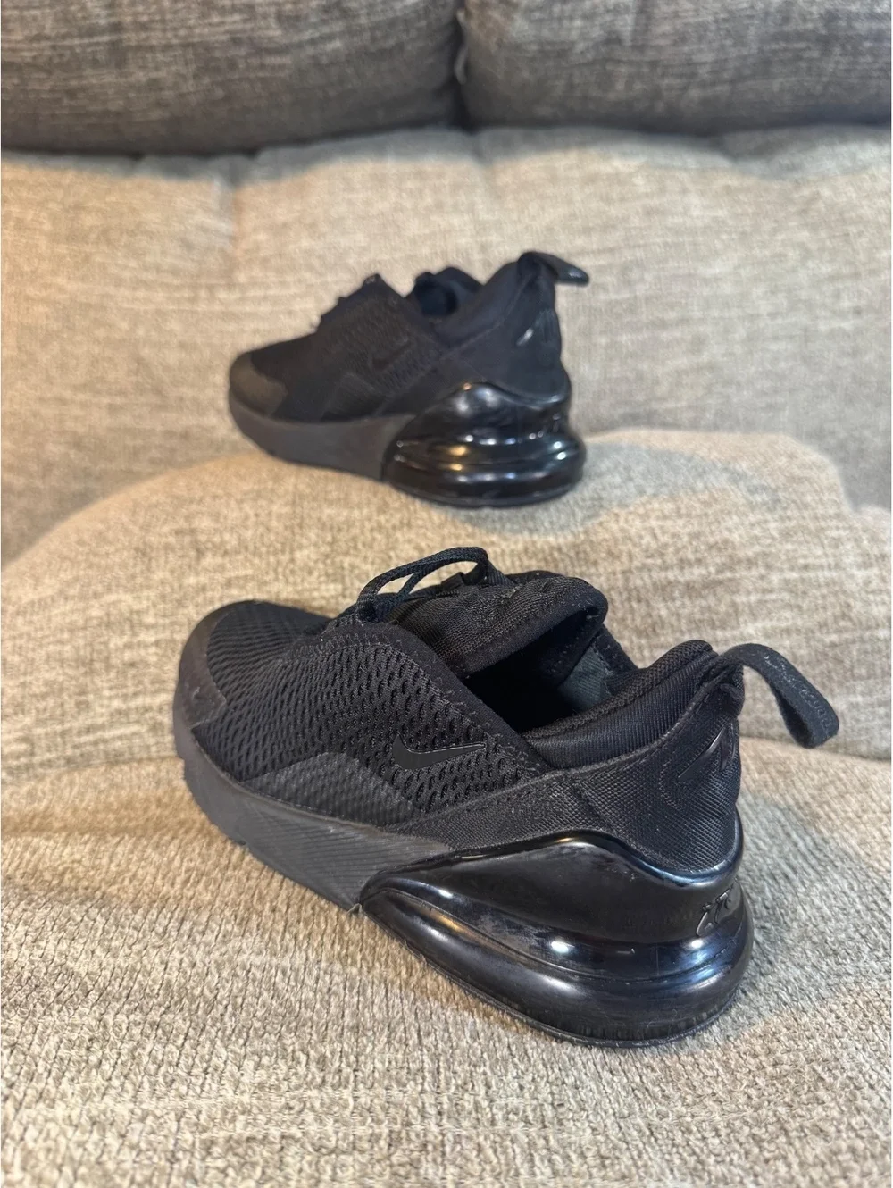 Nike Air Max 270 Triple Black Kids Sneakers Sz 13C AO2372-006